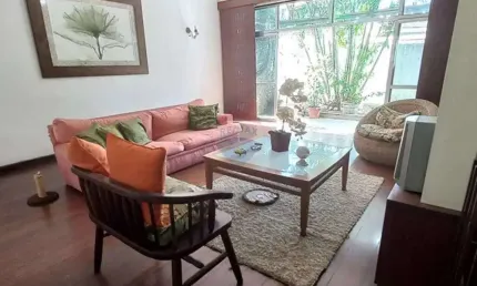Casa para venda em Jardim Guanabara de 280.00m² com 4 Quartos, 1 Suite e 4 Garagens