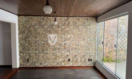 Casa para venda em Jardim Paulistano de 216.00m² com 4 Quartos, 1 Suite e 4 Garagens
