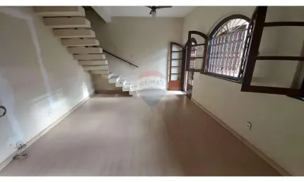 Casa de Condomínio para venda em Portuguesa de 68.00m² com 3 Quartos, 1 Suite e 2 Garagens