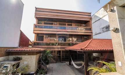 Casa para venda em Moneró de 449.00m² com 4 Quartos, 3 Suites e 3 Garagens