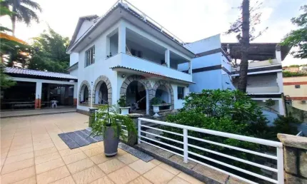 Casa para venda em Jardim Guanabara de 523.00m² com 6 Quartos, 4 Suites e 3 Garagens
