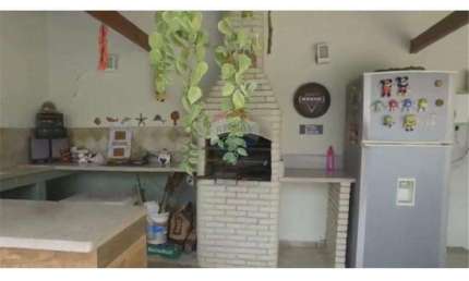 Casa para venda em Jardim Guanabara de 282.00m² com 4 Quartos, 1 Suite e 2 Garagens