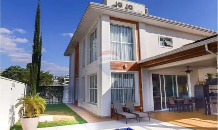 Casa de Condomínio para venda em Loteamento Residencial Jardim Villagio de 351.85m² com 3 Quartos, 3 Suites e 4 Garagens