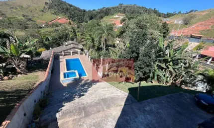 Chácara para venda em Fazenda São Pedro de 200.00m² com 2 Quartos, 1 Suite e 12 Garagens
