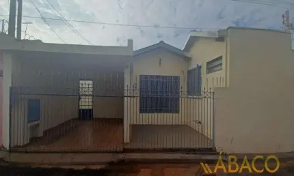 Casa para alugar em Vila Monteiro (gleba I) de 180.00m² com 3 Quartos, 1 Suite e 2 Garagens