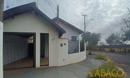 Casa para alugar em Residencial Samambaia de 133.00m² com 3 Quartos, 1 Suite e 2 Garagens