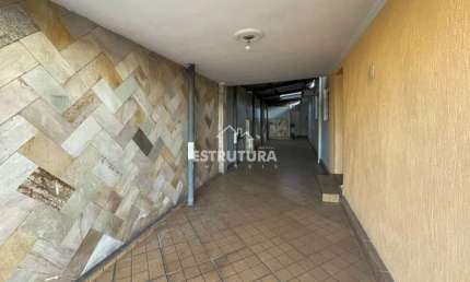 Casa para alugar em Vila Aparecida de 130.00m² com 2 Quartos e 4 Garagens
