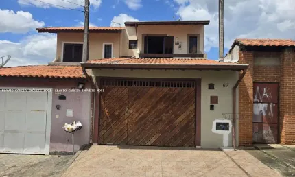 Sobrado para venda em Jardim São Pedro de 155.00m² com 3 Quartos, 1 Suite e 2 Garagens