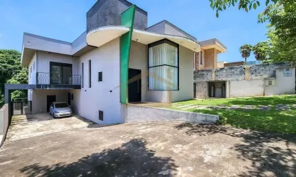 Casa para venda em Paisagem Renoir de 308.00m² com 3 Quartos, 3 Suites e 4 Garagens