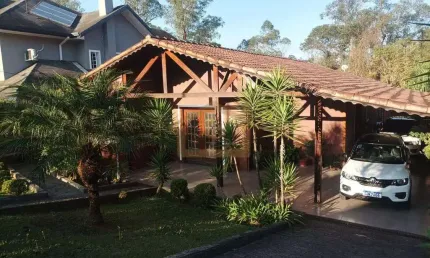 Casa para venda em Nova Higienópolis de 200.00m² com 5 Quartos e 4 Garagens
