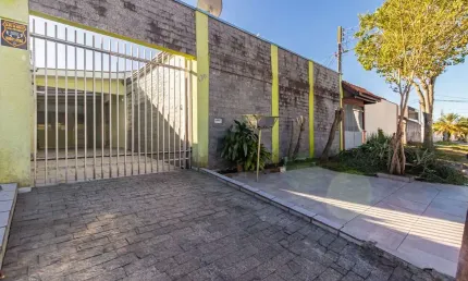 Casa para venda em Sítio Cercado de 160.00m² com 3 Quartos e 3 Garagens
