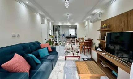 Apartamento para venda em Ponta Da Praia de 104.00m² com 2 Quartos, 1 Suite e 1 Garagem