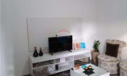 Casa para venda em Jardim Iporanga de 105.00m² com 4 Quartos, 1 Suite e 2 Garagens