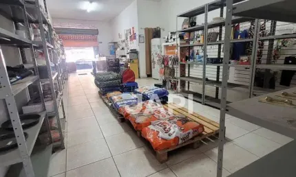 Loja para alugar em Fazenda Grande de 167.00m² com 2 Garagens