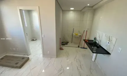 Apartamento para alugar em Santa Maria de 37.00m² com 2 Quartos e 1 Garagem