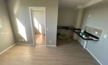 Apartamento para alugar em Santa Maria de 37.00m² com 2 Quartos e 1 Garagem