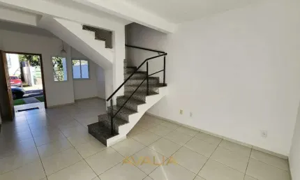 Casa de Condomínio para alugar em Chácara Belvedere de 128.82m² com 3 Quartos, 1 Suite e 2 Garagens