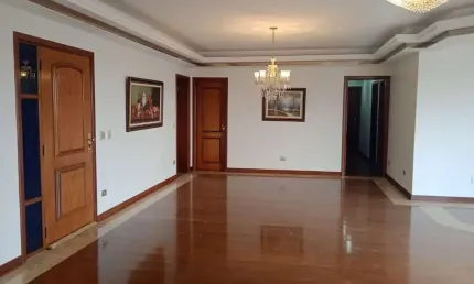 Apartamento para venda em Centro de 191.00m² com 3 Quartos, 1 Suite e 3 Garagens
