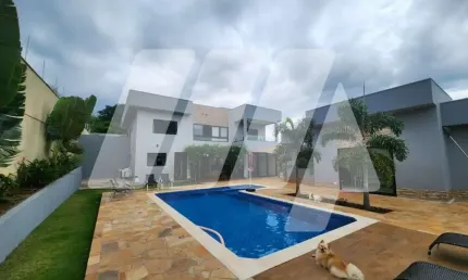 Casa para venda em São Pedro de 298.00m² com 3 Quartos, 1 Suite e 2 Garagens