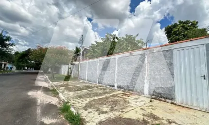 Terreno à venda no Centro, São Pedro 