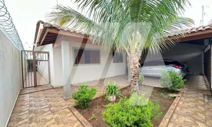 Casa para venda em São Pedro de 200.00m² com 4 Quartos, 1 Suite e 5 Garagens