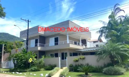 Casa para venda em Condomínio Lagoinha de 337.00m² com 4 Quartos, 4 Suites e 2 Garagens