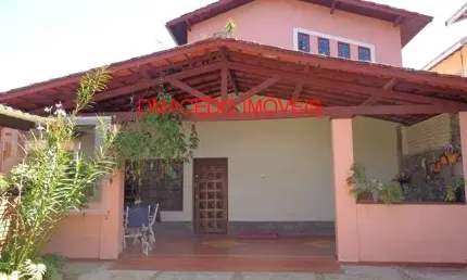 Casa para venda em Praia Maranduba de 432.00m² com 3 Quartos, 1 Suite e 2 Garagens