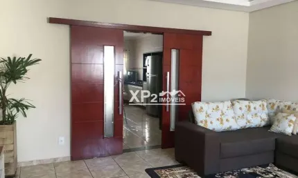 Casa para venda em Jardim Monte Verde de 220.00m² com 3 Quartos, 1 Suite e 4 Garagens