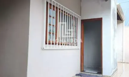 Casa para venda em Saúde de 207.00m² com 3 Quartos, 1 Suite e 3 Garagens