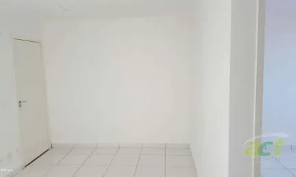 Apartamento para alugar em Monte Carlo de 40.00m² com 2 Quartos e 1 Garagem