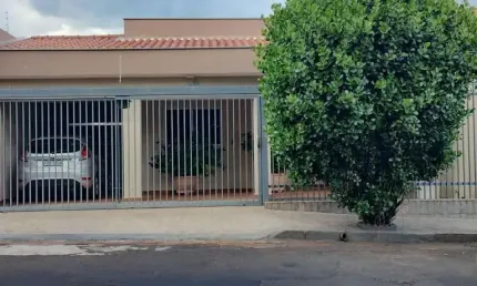 Casa para venda em São Joaquim de 200.00m² com 3 Quartos e 2 Garagens