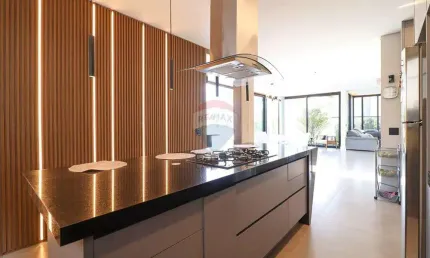 Casa de Condomínio para alugar em Tamboré de 388.00m² com 4 Quartos e 4 Suites