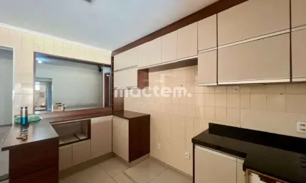 Casa para venda em Alto Do Ipiranga de 235.00m² com 3 Quartos, 2 Suites e 3 Garagens