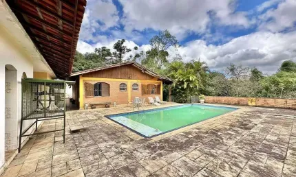 Chácara para venda em Jardim Do Rio Cotia de 233.50m² com 3 Quartos, 2 Suites e 3 Garagens