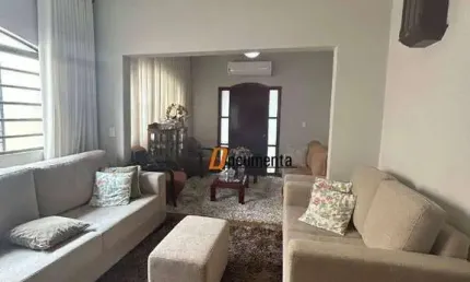 Casa para venda em Jardim Do Prado de 228.00m² com 3 Quartos e 5 Garagens