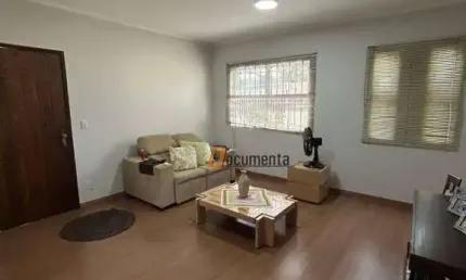Casa para venda em Icaray de 171.00m² com 3 Quartos, 1 Suite e 2 Garagens