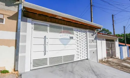 Casa para venda em Jardim Santa Esmeralda de 105.00m² com 2 Quartos, 1 Suite e 2 Garagens