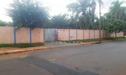 Fazenda / Sítio para venda em Chácara Flora Araraquara de 244.00m² com 3 Quartos, 1 Suite e 10 Garagens