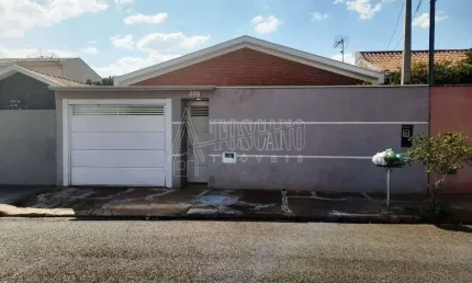 Casa para venda em Jardim Nova Época de 216.00m² com 4 Quartos, 2 Suites e 2 Garagens