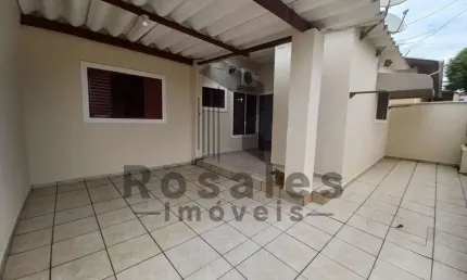 Casa para alugar em Vila Presidente Médici de 50.00m² com 1 Quarto e 1 Garagem
