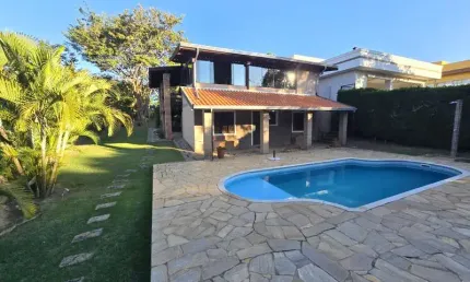 Casa de Condomínio para venda e aluguel em Lopes de 330.00m² com 4 Quartos e 6 Garagens