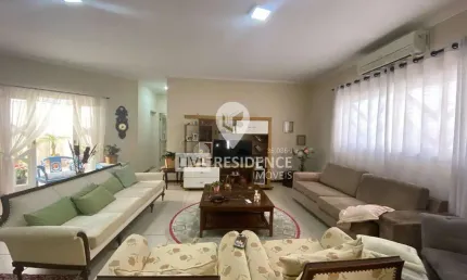 Casa para venda em Giardino D' Itália de 238.00m² com 4 Quartos, 1 Suite e 4 Garagens