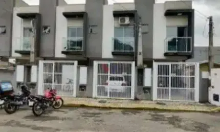 Sobrado para venda em Itapema de 69.00m² com 2 Quartos e 1 Suite