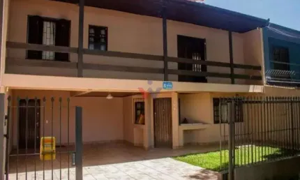 Casa para venda em Bom Retiro de 280.00m² com 4 Quartos, 4 Suites e 2 Garagens