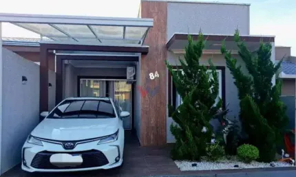 Casa para venda em Gralha Azul de 110.00m² com 3 Quartos e 1 Garagem