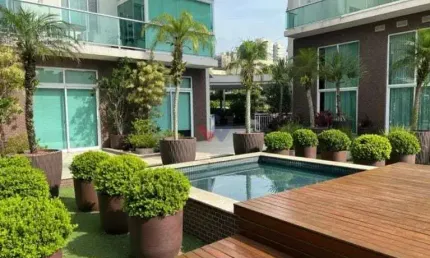 Apartamento para venda em Água Verde de 168.00m² com 3 Quartos, 3 Suites e 3 Garagens