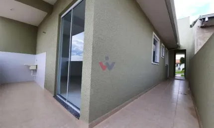 Casa para venda em Gralha Azul de 131.00m² com 3 Quartos e 2 Garagens