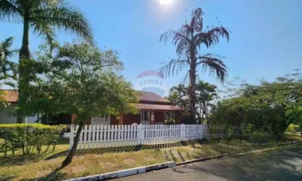 Casa para venda em Reservas do Jardim Botânico de 183.24m² com 3 Quartos, 1 Suite e 5 Garagens