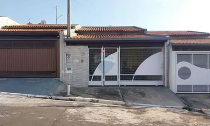 Casa para venda em Vila Letônia de 114.28m² com 2 Quartos, 1 Suite e 2 Garagens