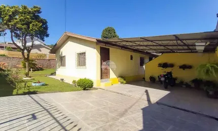 Casa para venda em Roça Grande de 510.00m² com 4 Quartos e 3 Garagens
